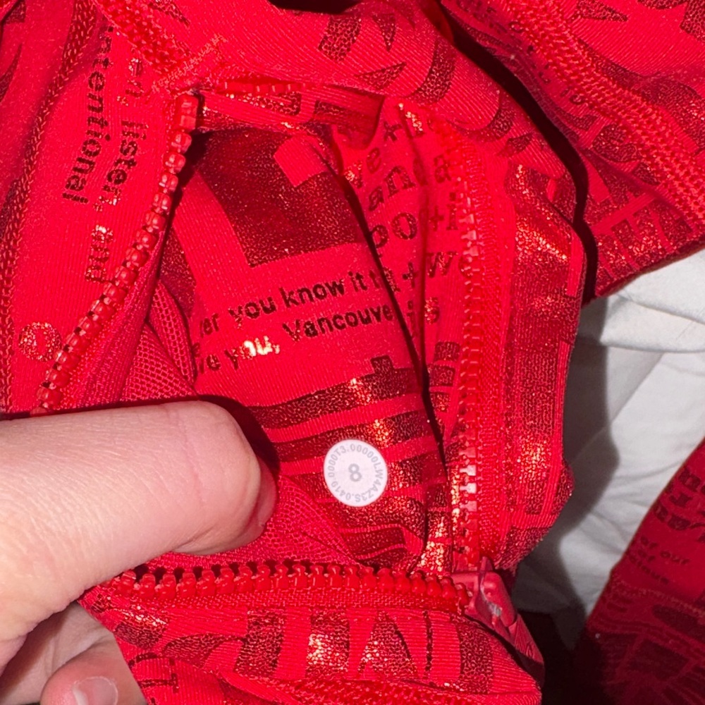 Lululemon define Jacket Lunar New Year Size 8 Great Condition - Picture 7 of 8